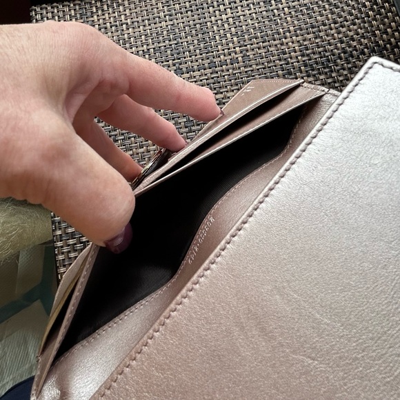 Gucci GG Metallic Long Wallet - Picture 13 of 13